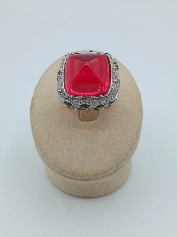 Pyramid Ring